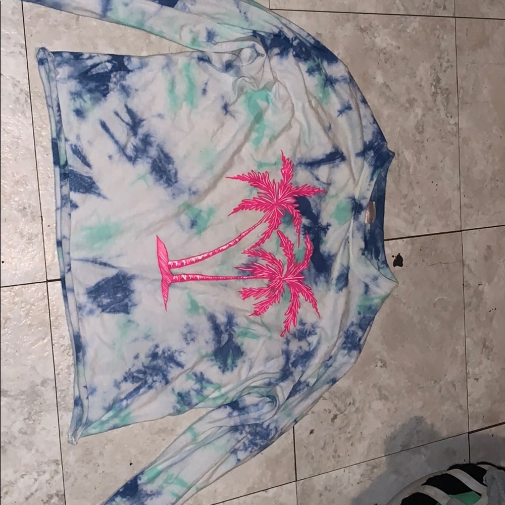 Women’s shirt